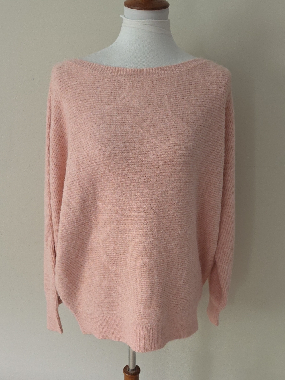 Ann Taylor Soft Pink Boatneck Women’s Sweater